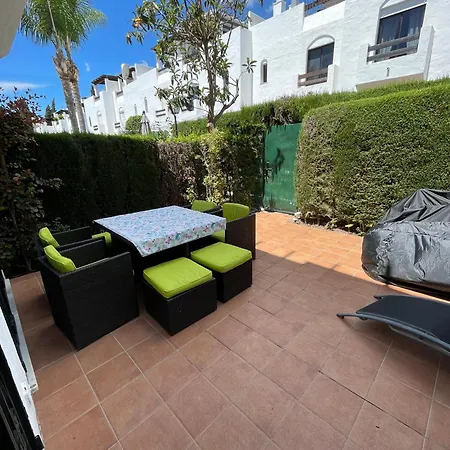 Hébergement de vacances Homely Guadalvillas 128 *